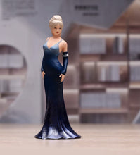 Load image into Gallery viewer, 1:24 Painted Figure Model Miniature Resin Diorama Navy Dinning Dress Lady Woman
