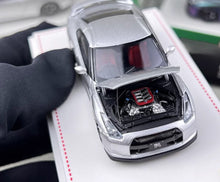 Load image into Gallery viewer, FH 1:64 Silver JDM Skyline GTR R35 Racing Sports Model Diecast Metal Car New Collection
