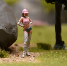 Load image into Gallery viewer, 1:24 Painted Figure Model Miniature Resin Diorama  Sand Pink Cap Trendy Girl
