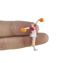 Load image into Gallery viewer, 1:64 Painted Figure Mini Model Miniature Resin Diorama Cheerleaders Girls Team B
