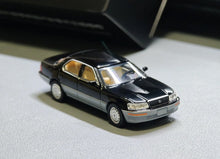 Load image into Gallery viewer, JKM 1:64 Black LS400 UCF10 Classic Sedan Sports Model Diecast Metal Car New Collection

