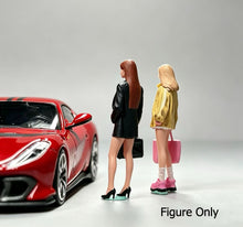 Load image into Gallery viewer, 1:64 Painted Figure Miniature Mini Resin Model Diorama Lady With Bag Lady Set
