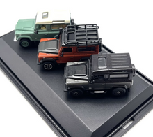 Load image into Gallery viewer, 1:76 Set of 3 Defender 90 SUV Off Road Classic Model Diecast Metal Car
