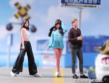 Load image into Gallery viewer, 1:64 Painted Figure Model Miniature Resin Diorama Sand Street Shopping Walking
