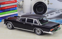 Load image into Gallery viewer, WELLY 1:24 1963 Benz 600 Sedan Classic Vintage Model Diecast Metal Car New
