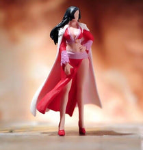 Load image into Gallery viewer, 1:64 Painted Figure Model Miniature Resin Diorama Sand Lady Warrior Cartoon Girl Collection
