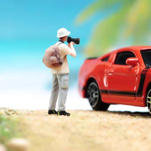 Load image into Gallery viewer, 1:24 Painted Figure Model Miniature Resin Diorama Sand Photographer Man Camera a
