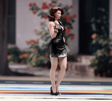 Load image into Gallery viewer, 1:24 Painted Figure Model Miniature Resin Diorama Vintage Curly Hair Sexy Woman
