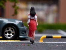 Load image into Gallery viewer, 1:64 Painted Figure Model Miniature Resin Diorama Toy Sand Girl Pretty Beauty
