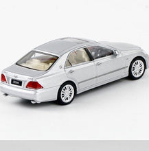 Load image into Gallery viewer, JKM 1:64 JDM 2007 Crown 12 VII Sedan Sports Model Metal Diecast Car New
