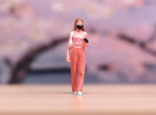 Load image into Gallery viewer, 1:64 Painted Figure Model Miniature Resin Diorama Sand Shopping Girl With Mask
