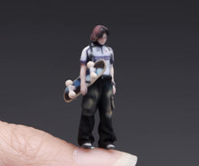 Load image into Gallery viewer, 1:64 Painted Figure Model Miniature Resin Sand Diorama Skate Board Boy Cool
