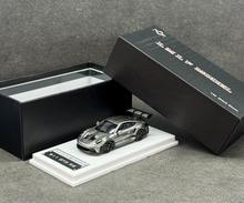 Load image into Gallery viewer, LMLF 1:64 Gray Carbon 911 992 GT3 RS Racing Sport Model Diecast Metal Car New Collection
