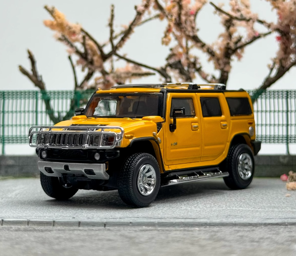 1:64 LuLu Yellow H2 ORV SUV Sports Model Diecast Metal Car New Collection