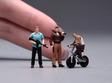 Load image into Gallery viewer, 1:64 Painted Figure Model Miniature Resin Diorama Toy Ganster Men Set Street
