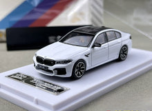 Load image into Gallery viewer, Howie 1:64 White M5 F90 Sedan Sports Model Diecast Metal Car New Collection
