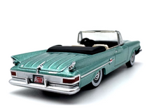 Load image into Gallery viewer, 1:87 Green 1961 Chrysler 300 Convertible Sports Model Diecast Metal Car New Collection
