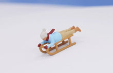 Load image into Gallery viewer, 1:64 Painted Figure Model Miniature Resin Diorama Sand Santa Christmas Kids Toy

