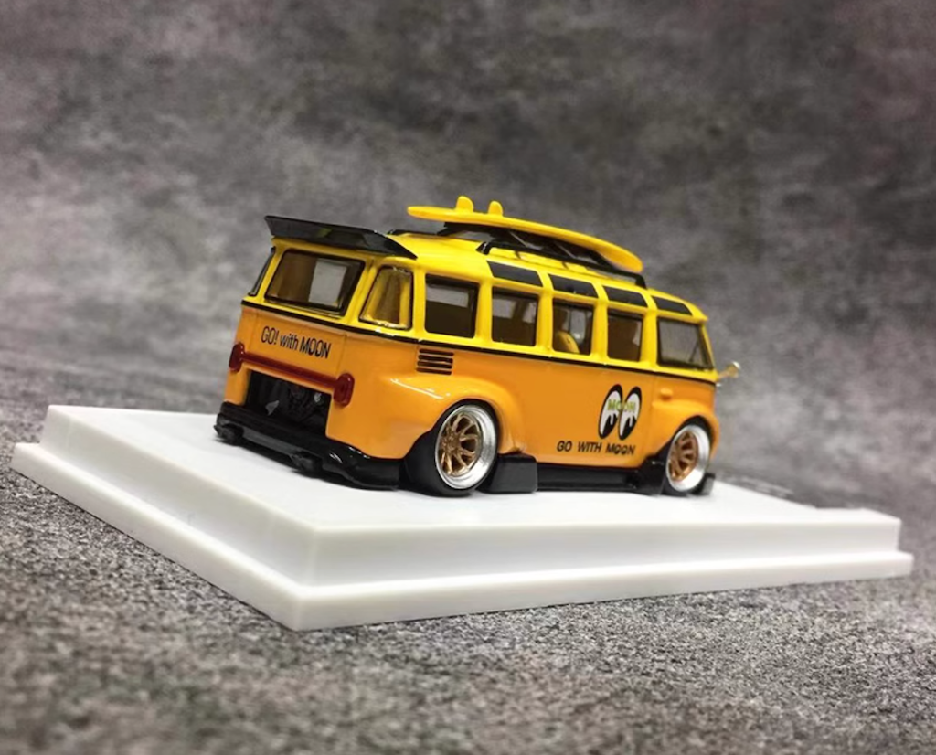 TPC 1:64 Yellow VW T1 Kombi Van Moon Eyes Camper Model Diecast