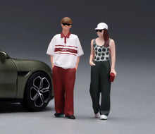 Load image into Gallery viewer, 1:64 Painted Figure Model Miniature Resin Diorama Toy Sand Couple Lovers Trendy
