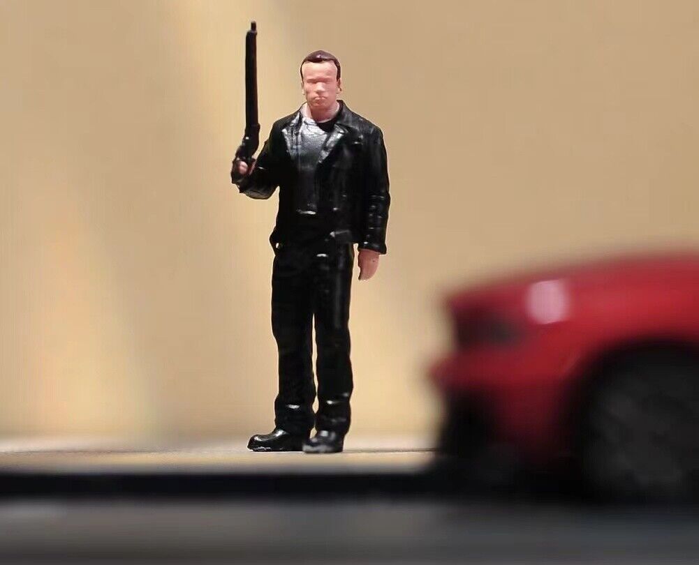 1:64 Painted Figure Model Miniature Resin Diorama Sand Man With Long Gun Black