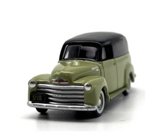 Load image into Gallery viewer, 1:87 Green Mini Van Wagon Delivery Classic Vintage Model Diecast Metal Car
