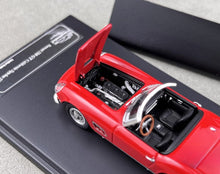 Load image into Gallery viewer, King 1:64 Red 250GT California Spyder SWB Sport Model Diecast Metal Car New Collection

