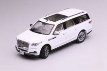 Load image into Gallery viewer, WTX 1:64 White Navigator L Full Sized SUV Sports Model Diecast Metal Car New Collection
