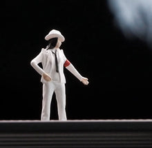 Load image into Gallery viewer, 1:64 Painted Figure Mini Model Miniature Resin Diorama Sand White Suit Singer

