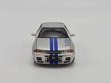 Load image into Gallery viewer, FH 1:64 Silver Blue Skyline GTR R32 Nismo Sports Model Diecast Metal Car New Collection
