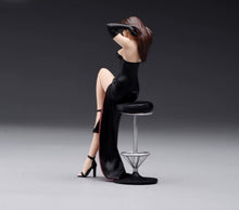 Load image into Gallery viewer, 1:24 Painted Figure Model Miniature Resin Diorama Sand Black Dress Sexy Woman
