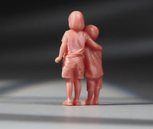 Load image into Gallery viewer, 1:64 Painted Unpainted Figure Model Miniature Resin Diorama Sand Brother Sister
