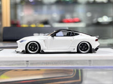 Load image into Gallery viewer, 404Error 1:64 White 400Z Hatchback Racing Sports Model Diecast Resin Car BN
