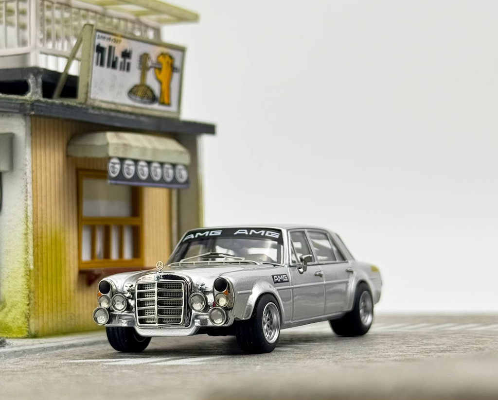 Liberty 1:64 Silver 300SEL 6.3 V8 W109 Sedan Sport Model Diecast Metal Car New Collection