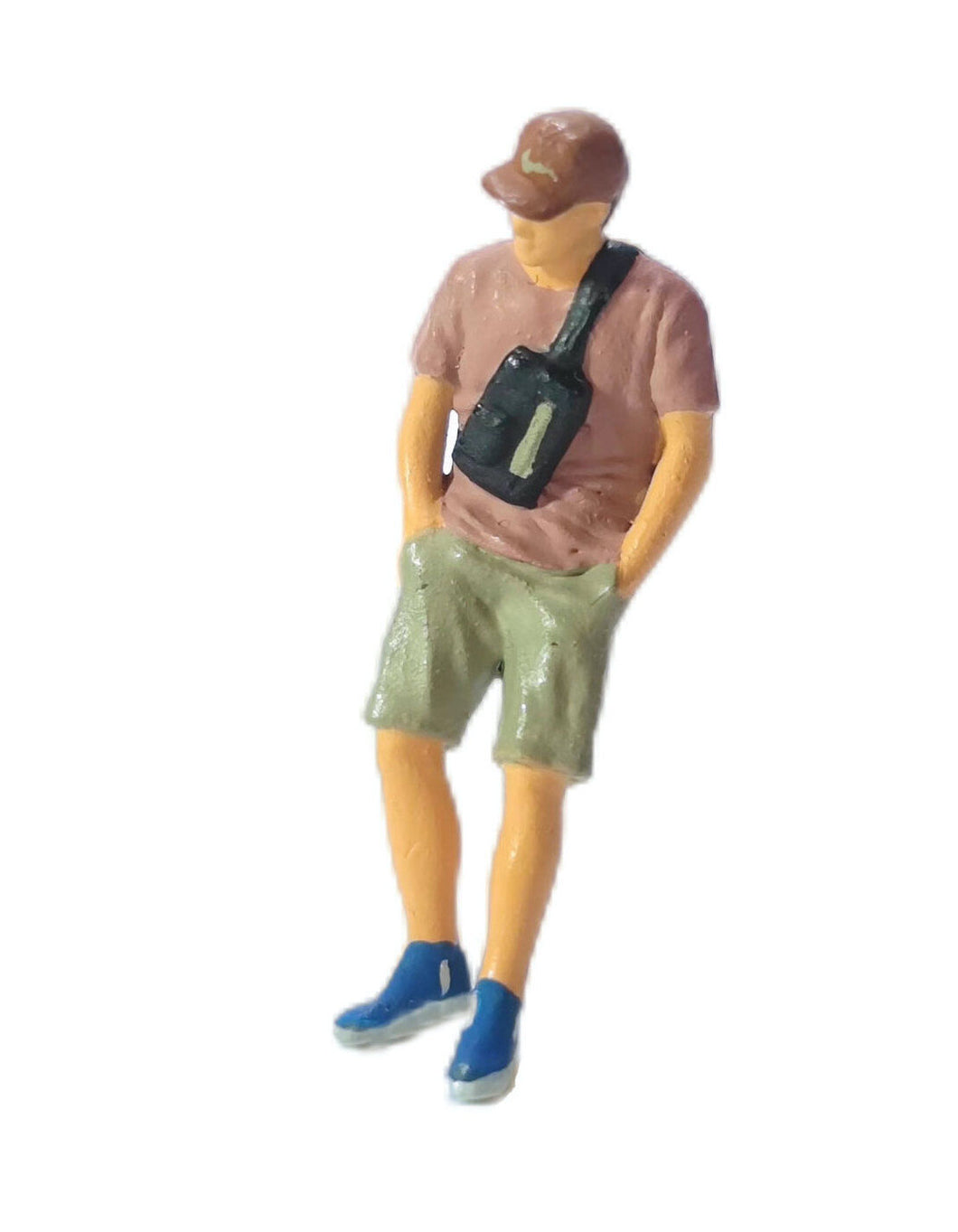 1:64 Painted Figure Mini Model Miniature Resin Diorama Casual Recline Boy Man