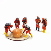 Load image into Gallery viewer, 1:64 Painted Figure Mini Model Miniature Resin Diorama Special Forces Army SWAT
