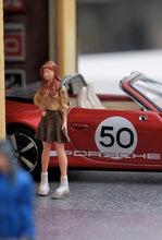 Load image into Gallery viewer, 1:64 Painted Figure Mini Model Miniature Resin Diorama Sand Girl In Brown Toy New

