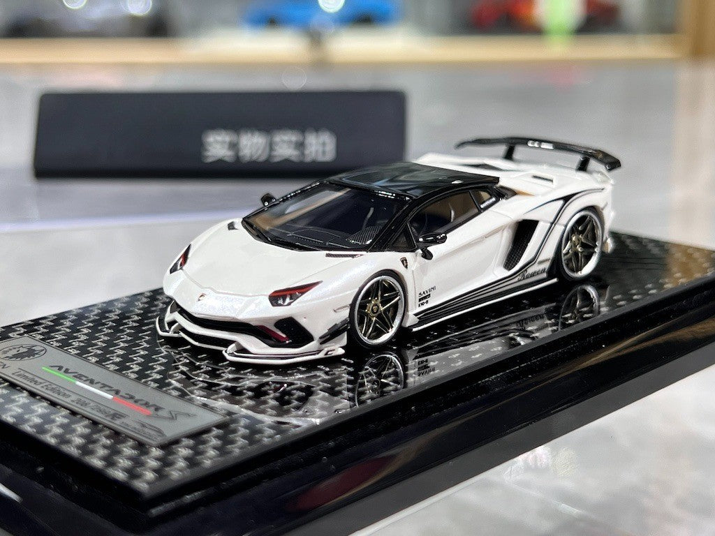 YM 1:64 White Aventador S LP740-4 Sports Model Diecast Resin Car New Collection