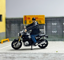 Load image into Gallery viewer, CM 1:64 Black R nineT Man Figure Sports Model Diecast Metal Motorcycle New
