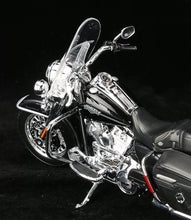 Load image into Gallery viewer, Maisto 1:12 2013 FLHTK Road King Classic Model Diecast Metal Motorcycle New
