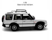 Load image into Gallery viewer, 1:76 White Discovery 2 V8 SUV ORV Sports Model Diecast Metal Car New Collection
