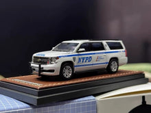 Load image into Gallery viewer, GOC 1:64 HEC White 2015 Suburban US Police K9 SUV Model Diecast Metal Car New Collection
