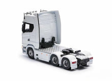 Load image into Gallery viewer, Masdi 1:64 White Scania 770s Truck Tractor Sports Model Diecast Metal Car New Collection
