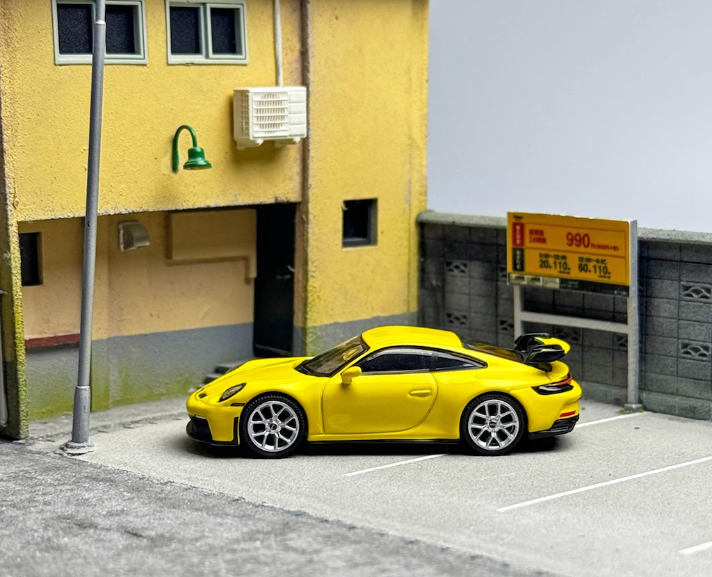 MINIGT 1:64 Yellow 911 GT3 Racing Sports Model Diecast Metal Car
