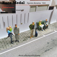 Load image into Gallery viewer, 1:64 Painted Figure Mini Model Miniature Resin Diorama Mom Holding Baby Child
