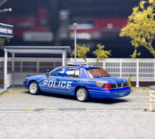 Load image into Gallery viewer, GOC 1:64 HEC Albuquerque Police Crown Victoria CV Model Diecast Metal Car New Collection
