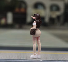 Load image into Gallery viewer, 1:64 Painted Figure Model Miniature Resin Sand Beauty Girl Pretty Lady Cute
