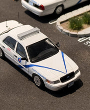Load image into Gallery viewer, Rollin 1:64 Arkansas ASP Police CROWN VICTORIA CV Model Diecast Metal Car New Collection
