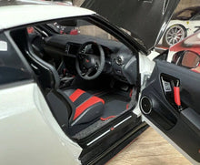 Load image into Gallery viewer, AUTOart 1:18 JDM Carbon GTR R35 NISMO GTR Sports Model Diecast Metal Car New
