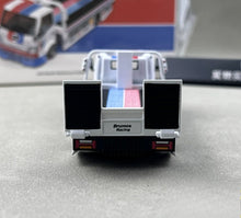 Load image into Gallery viewer, Supcar 1:64 White Blue H300 Flatbed Trailer Truck Model Diecast Metal Car New Collection
